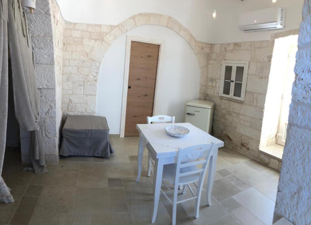 Trulli Le 2 Nicchie Villa Locorotondo Eksteriør bilde